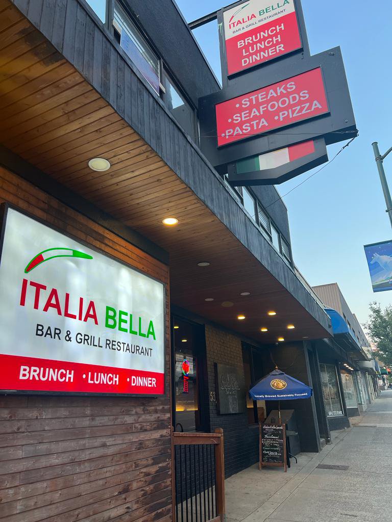 Italia Bella Bar & Grill building